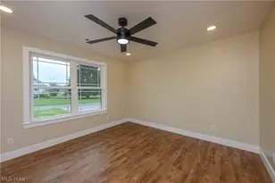1545 Roanoke Ave, Uhrichsville, OH 44683 - Photo 18