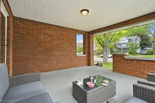 608 Chestnut Blvd, Cuyahoga Falls, OH 44221 - Photo 8