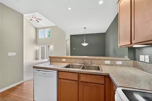 8334 Beaumont Dr, Mentor, OH 44060 - Photo 10