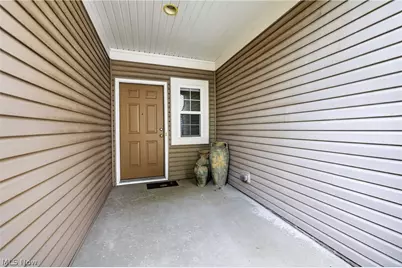 8334 Beaumont Drive, Mentor, OH 44060 - Photo 4