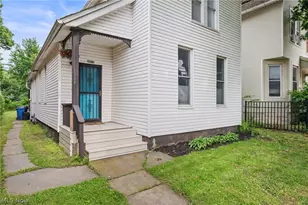 1911 W 65th St, Loveland, OH 44102 - Photo 2