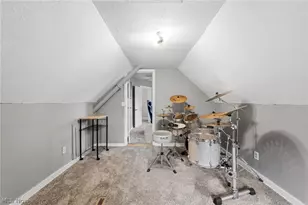 1911 W 65th St, Loveland, OH 44102 - Photo 22