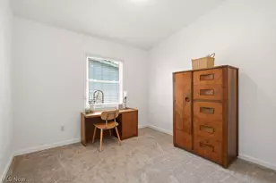 176 Clinton Ave, Elyria, OH 44035 - Photo 24