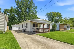 176 Clinton Ave, Elyria, OH 44035 - Photo 2