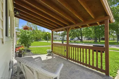 176 Clinton Avenue, Elyria, OH 44035 - Photo 8