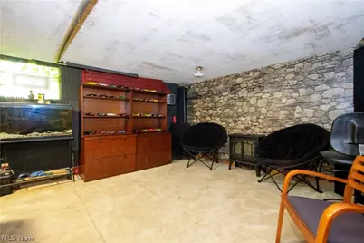 709 Longview Avenue, Akron, OH 44307 - Photo 26