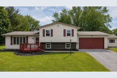 10960 Easton Street NE, Alliance, OH 44601 - Photo 1