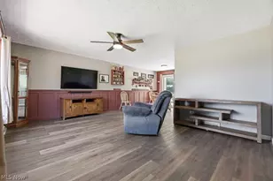 10960 Easton St NE, Alliance, OH 44601 - Photo 4