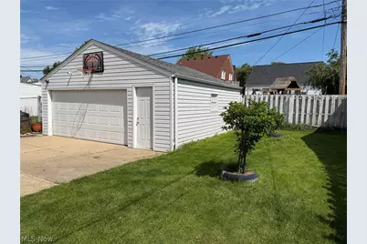 6706 Gilbert Avenue, Parma, OH 44129 - Photo 30