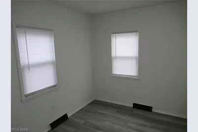 5112 Haverford Drive, Lyndhurst, OH 44124 - Photo 8