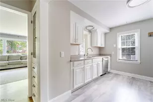 446 Ewing Rd, Youngstown, OH 44512 - Photo 16
