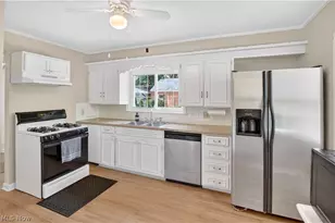 56 N Highland Ave, Akron, OH 44303 - Photo 12