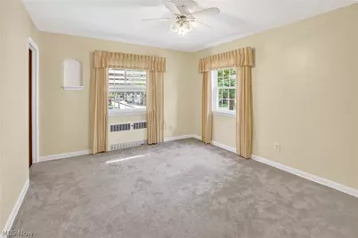56 N Highland Avenue, Akron, OH 44303 - Photo 16