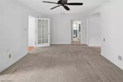 56 N Highland Avenue, Akron, OH 44303 - Photo 6