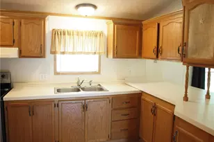 3000 3rd St SE, Canton, OH 44707 - Photo 6
