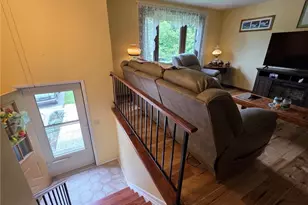 300 Montview Dr, Medina, OH 44256 - Photo 2
