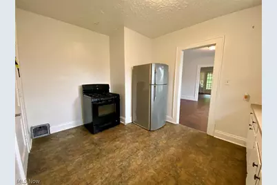 400 Cloverdale Avenue #UP, Akron, OH 44302 - Photo 6