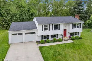 1161 Erin Dr, Kent, OH 44240 - Photo 2
