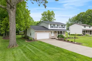 9572 Beryl St NW, Canal Fulton, OH 44646 - Photo 2