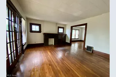 400 Cloverdale Avenue #DOWN, Akron, OH 44302 - Photo 2