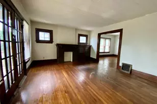 400 Cloverdale Ave, Akron, OH 44302 - Photo 2