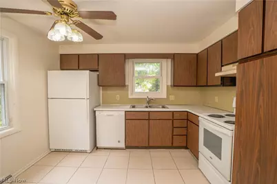 3837-3839 Beech Hill Road NW, North Canton, OH 44720 - Photo 8