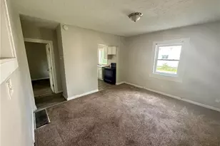 289 Sumner Ct, Akron, OH 44311 - Photo 6