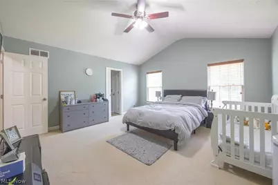 8856 Oakbrook Circle, Twinsburg, OH 44087 - Photo 20