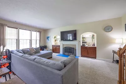 8856 Oakbrook Circle, Twinsburg, OH 44087 - Photo 6