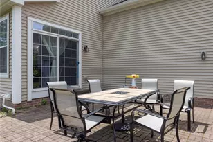 8856 Oakbrook Cir, Twinsburg, OH 44087 - Photo 28