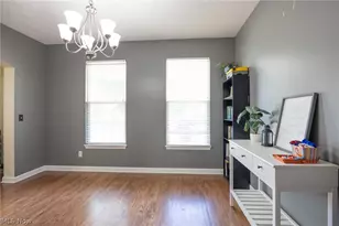 8856 Oakbrook Cir, Twinsburg, OH 44087 - Photo 10