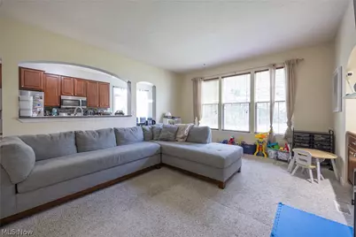 8856 Oakbrook Circle, Twinsburg, OH 44087 - Photo 4