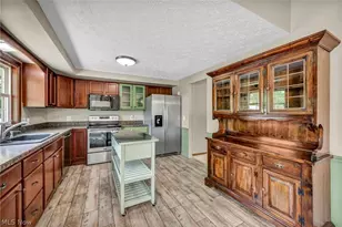 6407 Indian Point Rd, Painesville, OH 44077 - Photo 14