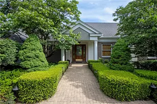 330 N Countryside Dr, Ashland, OH 44805 - Photo 2