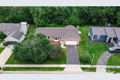 2411 Otterbin Street, Louisville, OH 44641 - Photo 2