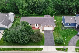 2411 Otterbin St, Louisville, OH 44641 - Photo 2