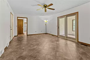 2411 Otterbin St, Louisville, OH 44641 - Photo 6