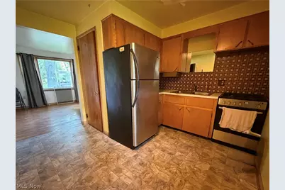 307 W 9th Street, Salem, OH 44460 - Photo 6
