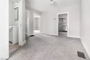 452 E Summit St, Alliance, OH 44601 - Photo 8