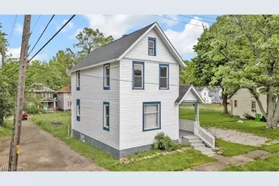 452 E Summit Street, Alliance, OH 44601 - Photo 1