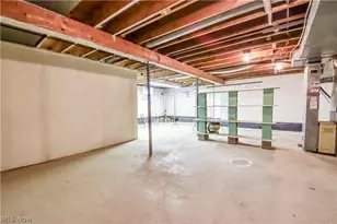 956 Mill St, Conneaut, OH 44030 - Photo 32