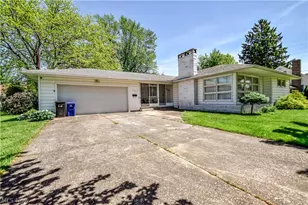 956 Mill St, Conneaut, OH 44030 - Photo 2