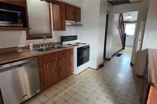 12 Third St, Martins Ferry, OH 43935 - Photo 10