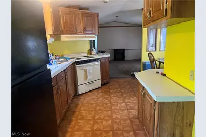 12053 Ellsworth Street, Buffalo, OH 43722 - Photo 6
