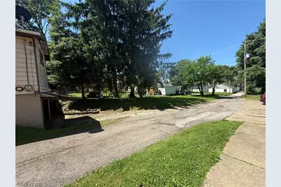 421 N 11th Street, Cambridge, OH 43725 - Photo 14
