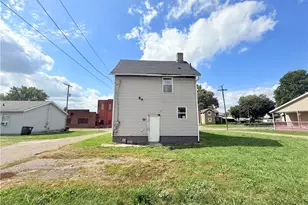 804 Marion Ave SW, Canton, OH 44707 - Photo 2