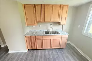 804 Marion Ave SW, Canton, OH 44707 - Photo 4