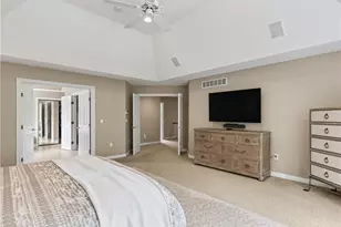 1246 Homestead Creek Dr, Grandview Heights, OH 44147 - Photo 18