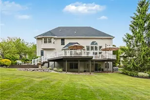 1246 Homestead Creek Dr, Grandview Heights, OH 44147 - Photo 36