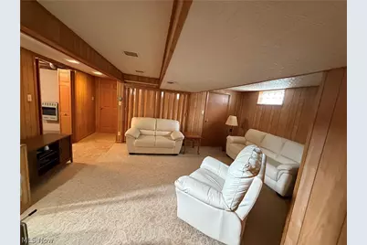 508 Mildred Avenue, Weirton, WV 26062 - Photo 10